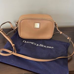 DOONEY & BOURKE Dual Zipper Leather Crossbody Camera Bag